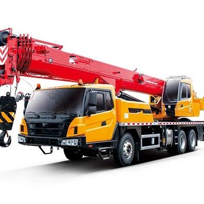 25トンの移動式トラッククレーン 燃料タンク容量400-500Lの建設設備