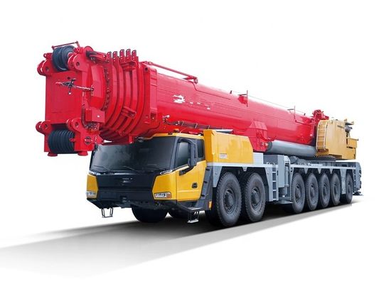 25トンの移動式トラッククレーン 燃料タンク容量400-500Lの建設設備