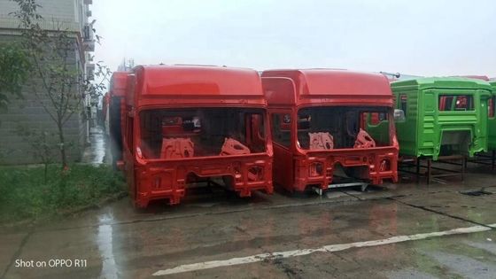 Shacman F2000 F3000 H3000 X3000 トラックキャビンの部品 重荷トラックキャビンの組立