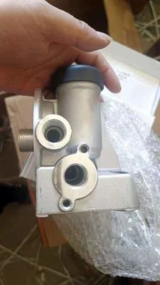 2012-2024年 FAW重型トラック 部品 1105020-87V/A 燃料フィルター組原装と価格