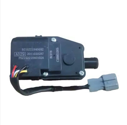 500mmのホイールベース 600L+300Lの燃料容量と7t / 9tの前軸容量を持つ重荷トラック